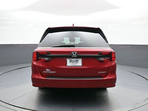 Certified 2023 Honda Odyssey Sport image 7