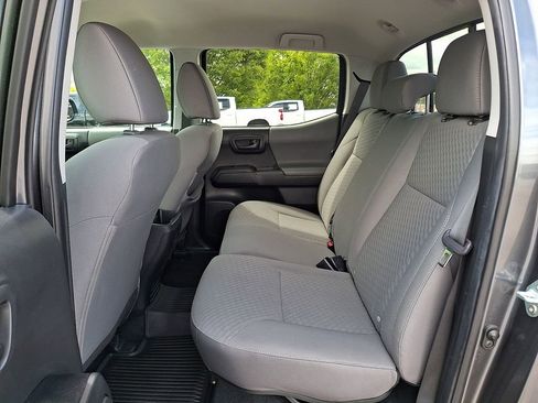 Used 2023 Toyota Tacoma SR AWD/4WD image 13