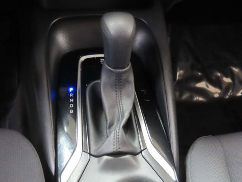 Used 2024 Toyota Corolla LE image 12