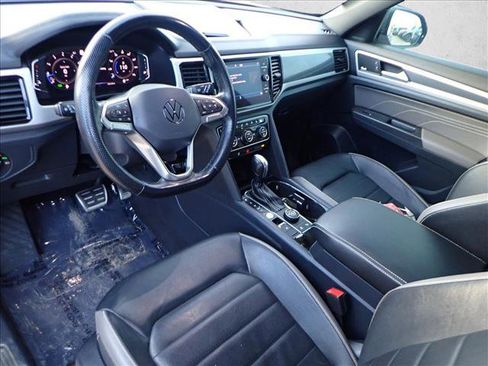 Used 2022 Volkswagen Atlas Cross Sport SEL Premium R-Line image 13