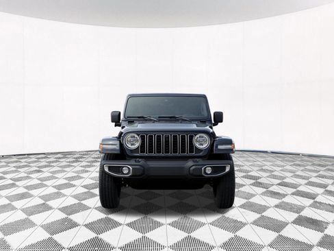 New 2026 Jeep Wrangler Unlimited Sahara AWD/4WD image 8