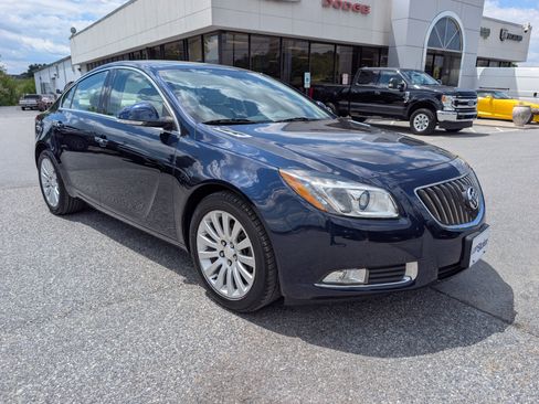 Used 2012 Buick Regal Premium FWD image 7