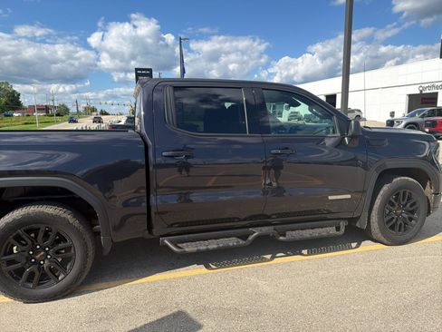 Used 2024 GMC Sierra 1500 Elevation AWD/4WD image 5