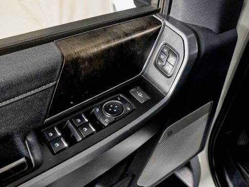 Used 2023 Ford F450 Lariat AWD/4WD image 34