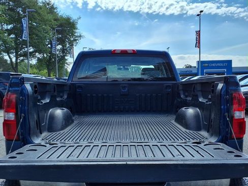 Used 2018 GMC Sierra 1500 4x4 Double Cab w/ Sierra Convenience Package image 8