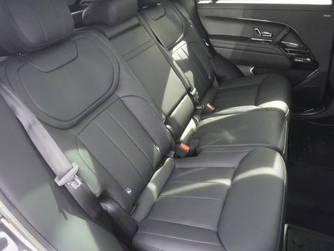 New 2026 Land Rover Range Rover Sport SE AWD/4WD image 27