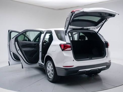 Used 2024 Chevrolet Equinox LT AWD/4WD image 20