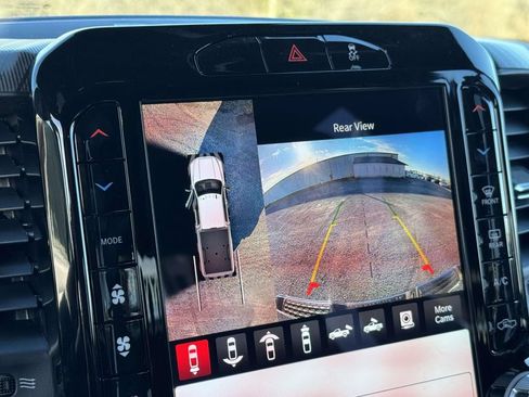 New 2026 RAM 2500 Big Horn AWD/4WD image 18