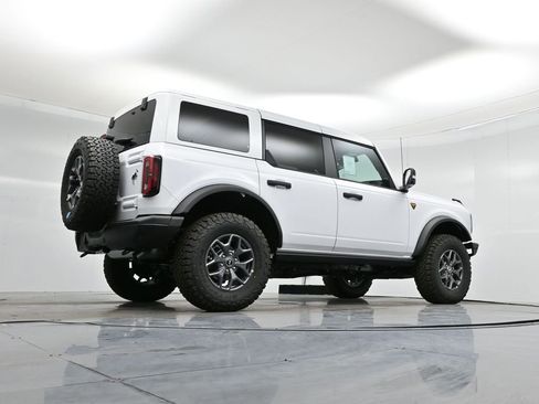 New 2025 Ford Bronco Badlands image 49