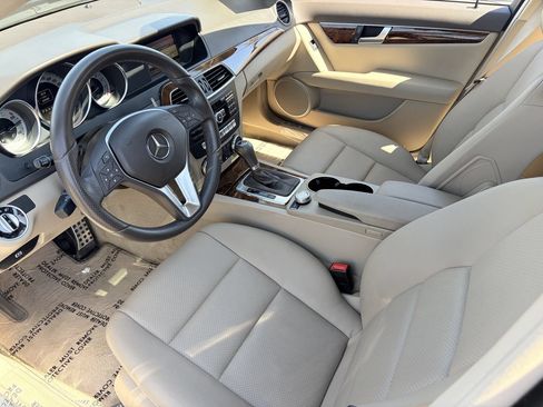 Used 2012 Mercedes-Benz C 250 Sedan image 18
