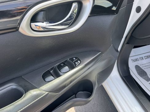Used 2018 Nissan Sentra SV FWD image 14
