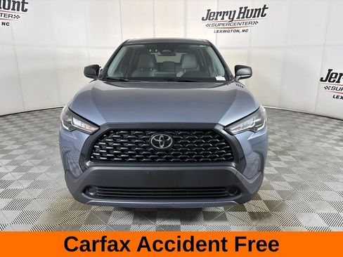 Used 2024 Toyota Corolla Cross L FWD image 3
