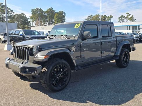 Used 2022 Jeep Gladiator Overland image 1
