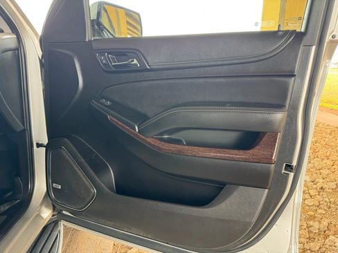 Used 2020 GMC Yukon XL SLT w/ Premium Edition image 26