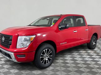 Used 2021 Nissan Titan SV image 1