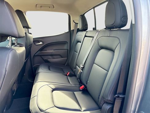 Used 2022 Chevrolet Colorado LT w/ Luxury Package image 23