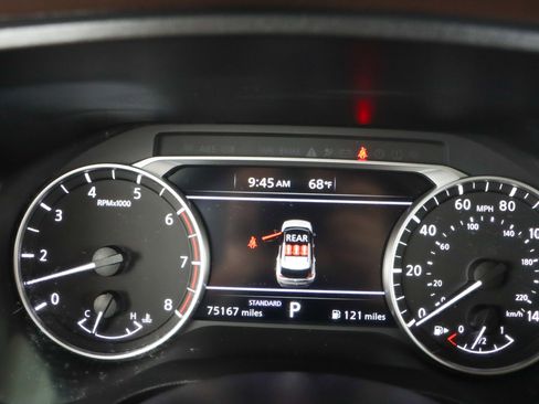 Used 2023 Nissan Rogue SV image 15