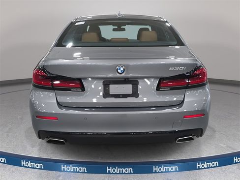 Certified 2023 BMW 530i w/ Convenience Package image 6