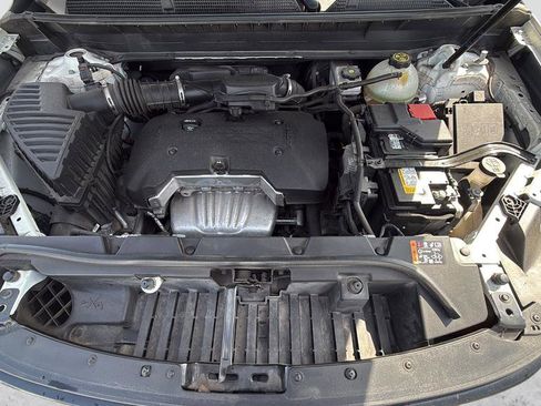 Used 2021 GMC Acadia SLE w/ Driver Convenience Package FWD image 38