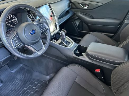 Used 2024 Subaru Outback Premium AWD/4WD image 11