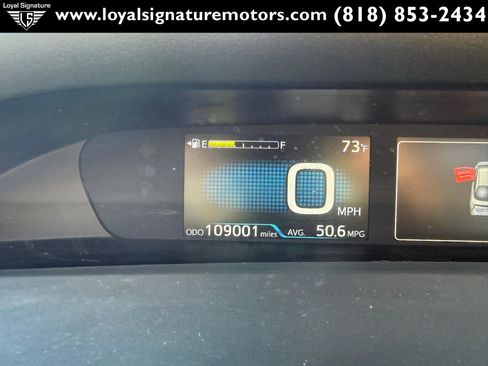 Used 2016 Toyota Prius Three w/ Advanced Technology Package FWD image 21