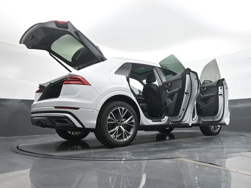 Used 2023 Audi Q8 Premium Plus AWD/4WD image 26