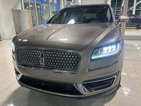 Used 2020 Lincoln Nautilus Reserve w/ Equipment Group 202A image 3