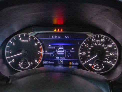 Used 2022 Nissan Altima 2.5 SV image 14