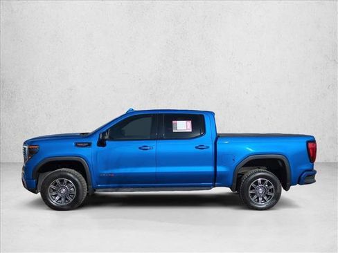 Used 2024 GMC Sierra 1500 AT4 w/ Technology Package image 9