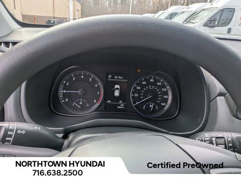 Used 2023 Hyundai Kona SEL image 9