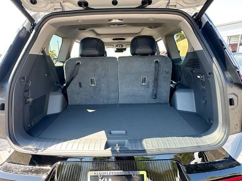 New 2026 Kia EV9 Land image 27