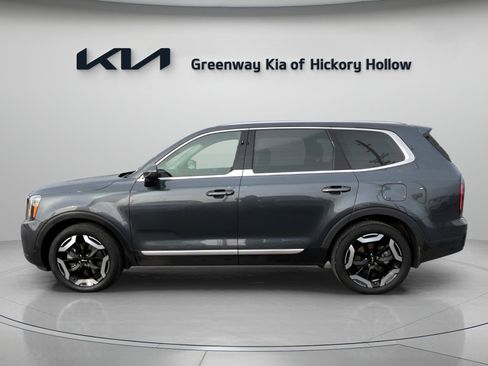 Used 2024 Kia Telluride EX image 4