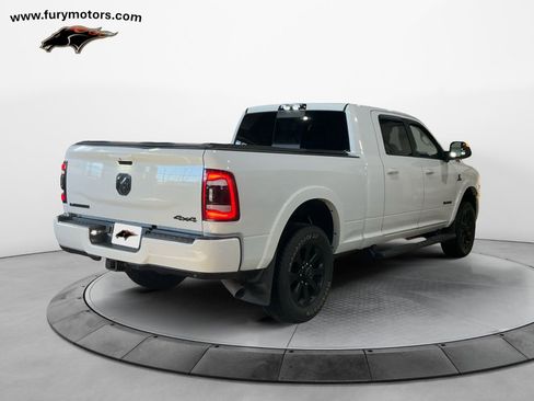 Used 2022 RAM 3500 Laramie AWD/4WD image 3