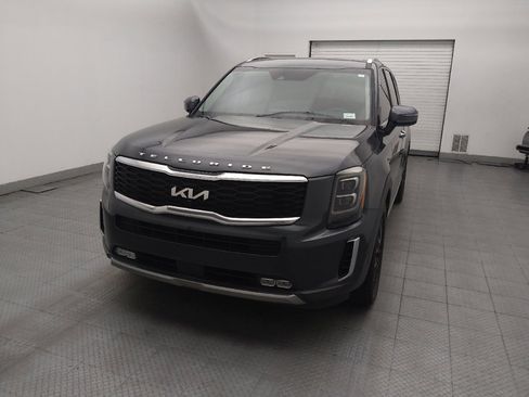 Used 2022 Kia Telluride SX w/ Towing Package FWD image 15