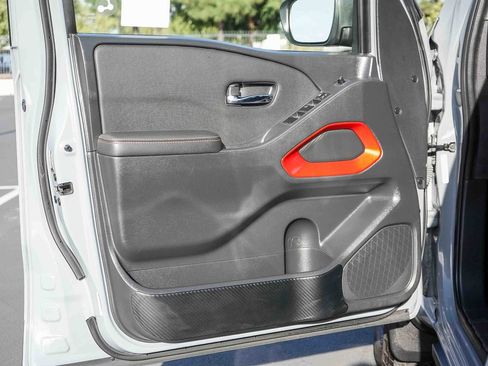 Used 2024 Nissan Frontier PRO-4X w/ Off-Road Protection Package AWD/4WD image 26