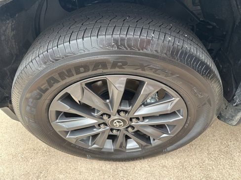 Used 2025 Toyota Land Cruiser w/ Premium Package image 25