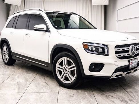 Used 2022 Mercedes-Benz GLB 250 4MATIC image 1