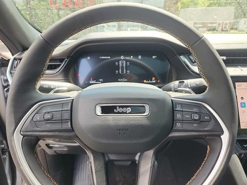 New 2026 Jeep Grand Cherokee Limited AWD/4WD image 15