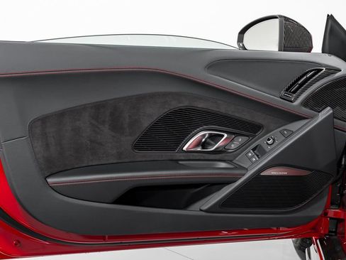 Used 2023 Audi R8 V10 GT image 9