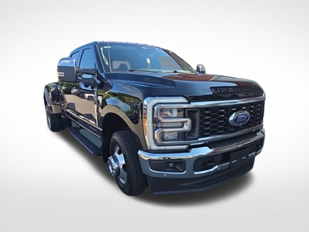 Used 2025 Ford F350 Lariat w/ Lariat Ultimate Package AWD/4WD image 2