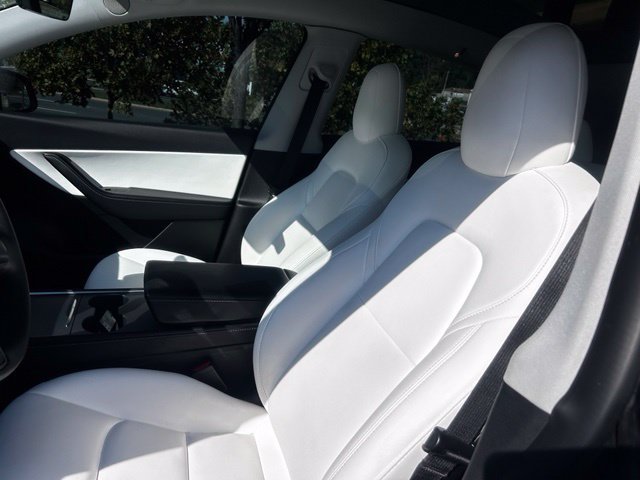 Used 2022 Tesla Model Y Long Range AWD/4WD image 11