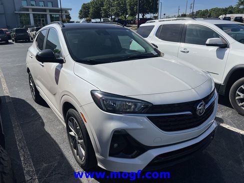 Used 2021 Buick Encore GX Select w/ Advanced Technology Package FWD image 4