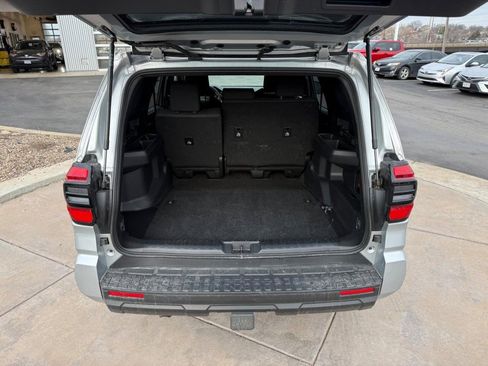 Certified 2025 Toyota 4Runner SR5 image 8