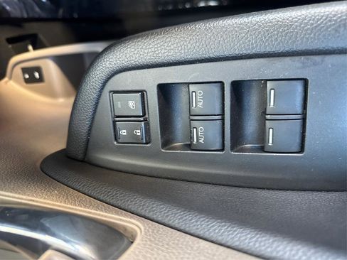 Used 2016 Honda Pilot EX-L image 29