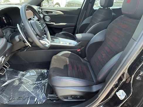 Used 2025 Dodge Hornet R/T w/ R/T Plus Package image 16