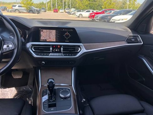 Used 2020 BMW 330i Sedan w/ Convenience Package RWD image 14