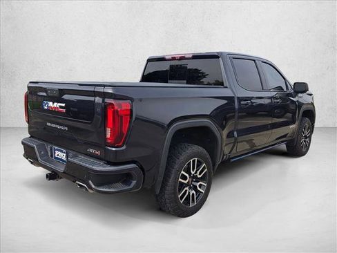 Used 2022 GMC Sierra 1500 AT4 w/ AT4 Premium Package AWD/4WD image 5