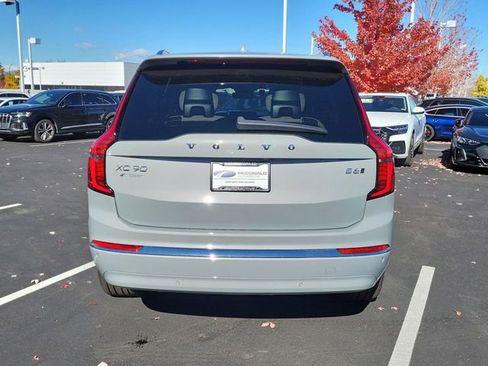 New 2025 Volvo EX90 Ultra image 4