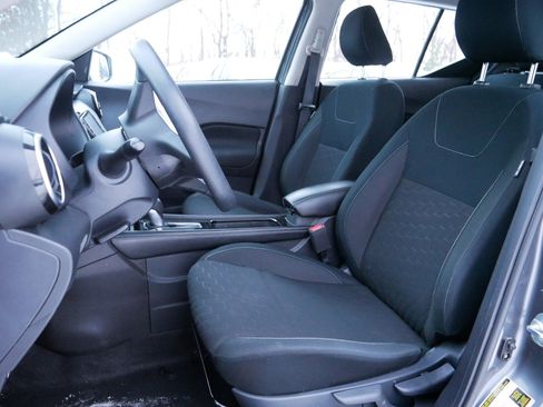 Certified 2024 Nissan Kicks SV image 33