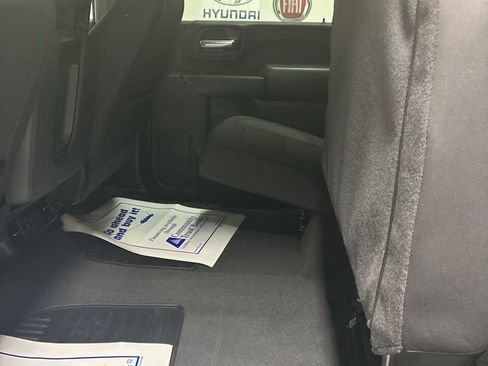 Used 2025 Chevrolet Silverado 2500 Custom w/ Custom Value Package image 22